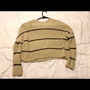 Moon & Madison cropped knit sweater